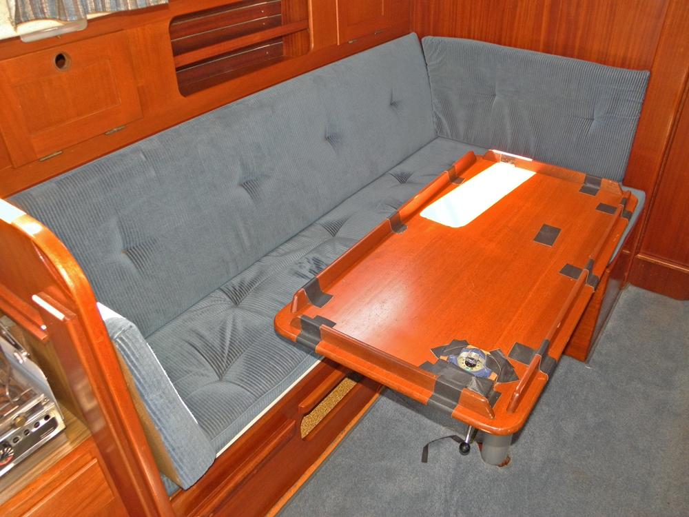 Saloon, Accommodation